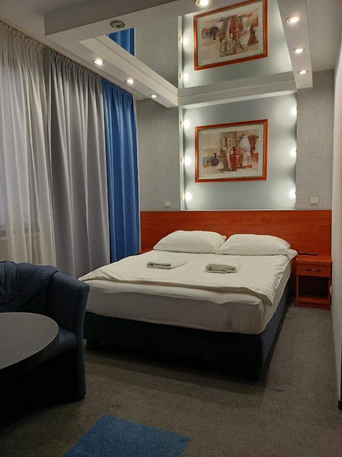 Hotel Pomorski ビィドゴシュチュ エクステリア 写真