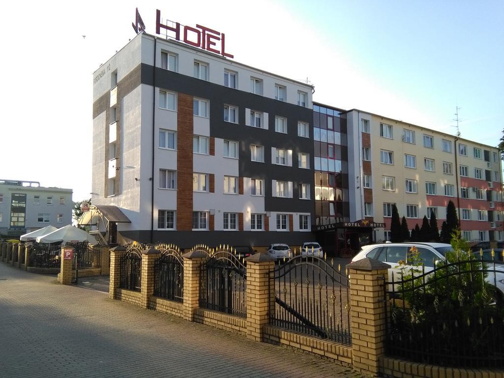 Hotel Pomorski ビィドゴシュチュ エクステリア 写真