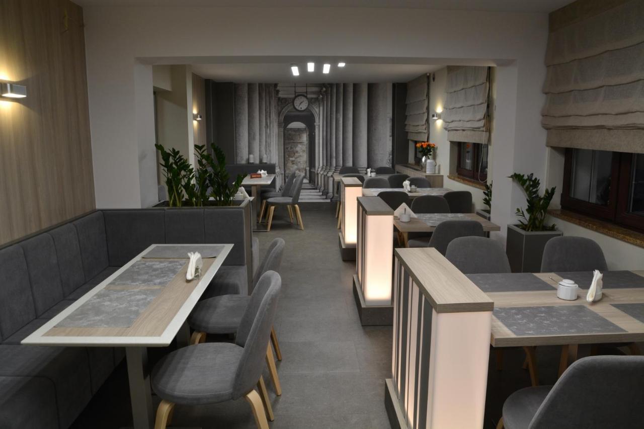 Hotel Pomorski ビィドゴシュチュ エクステリア 写真
